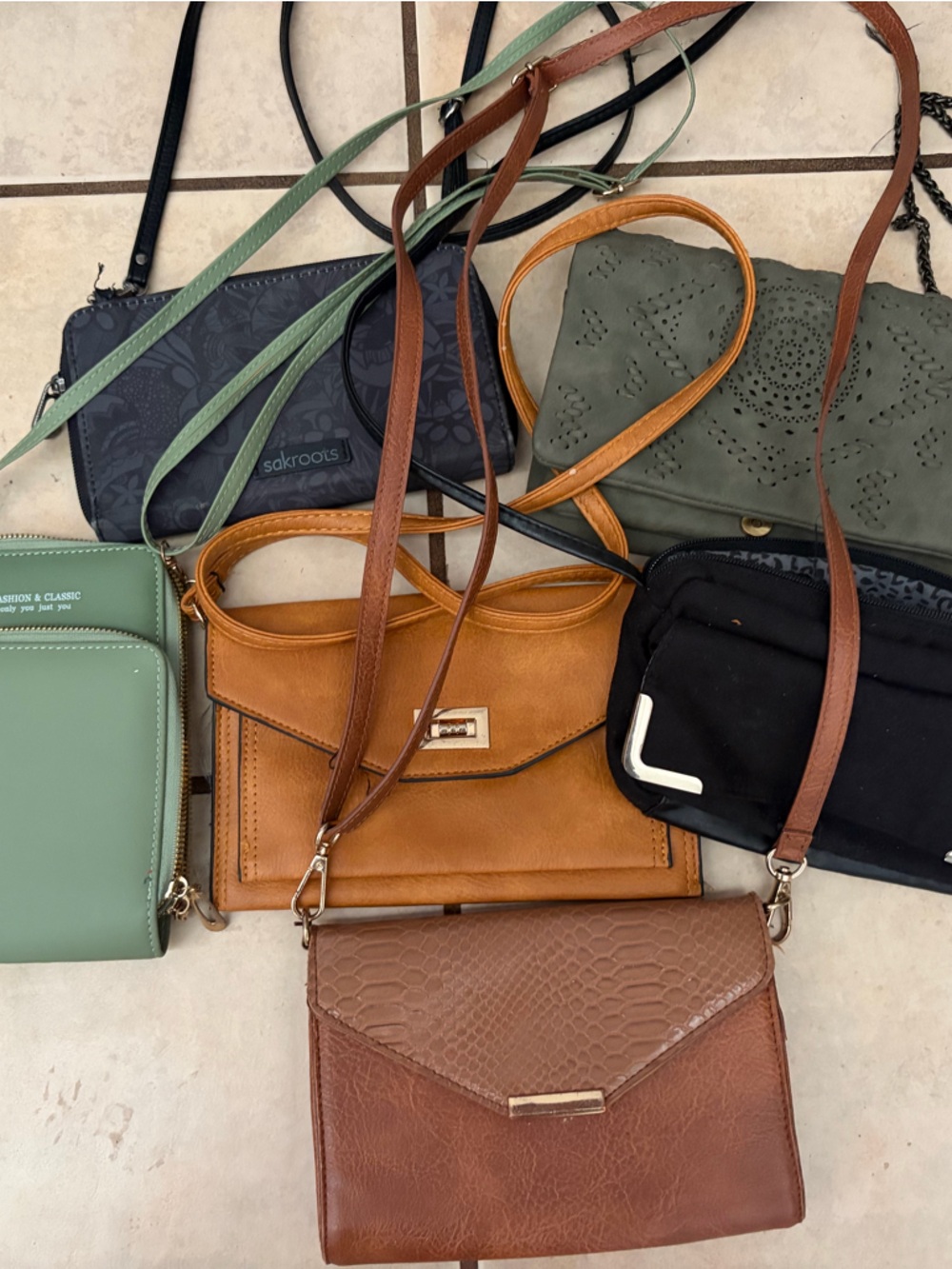 Crossbody bundle💰👜✅💕